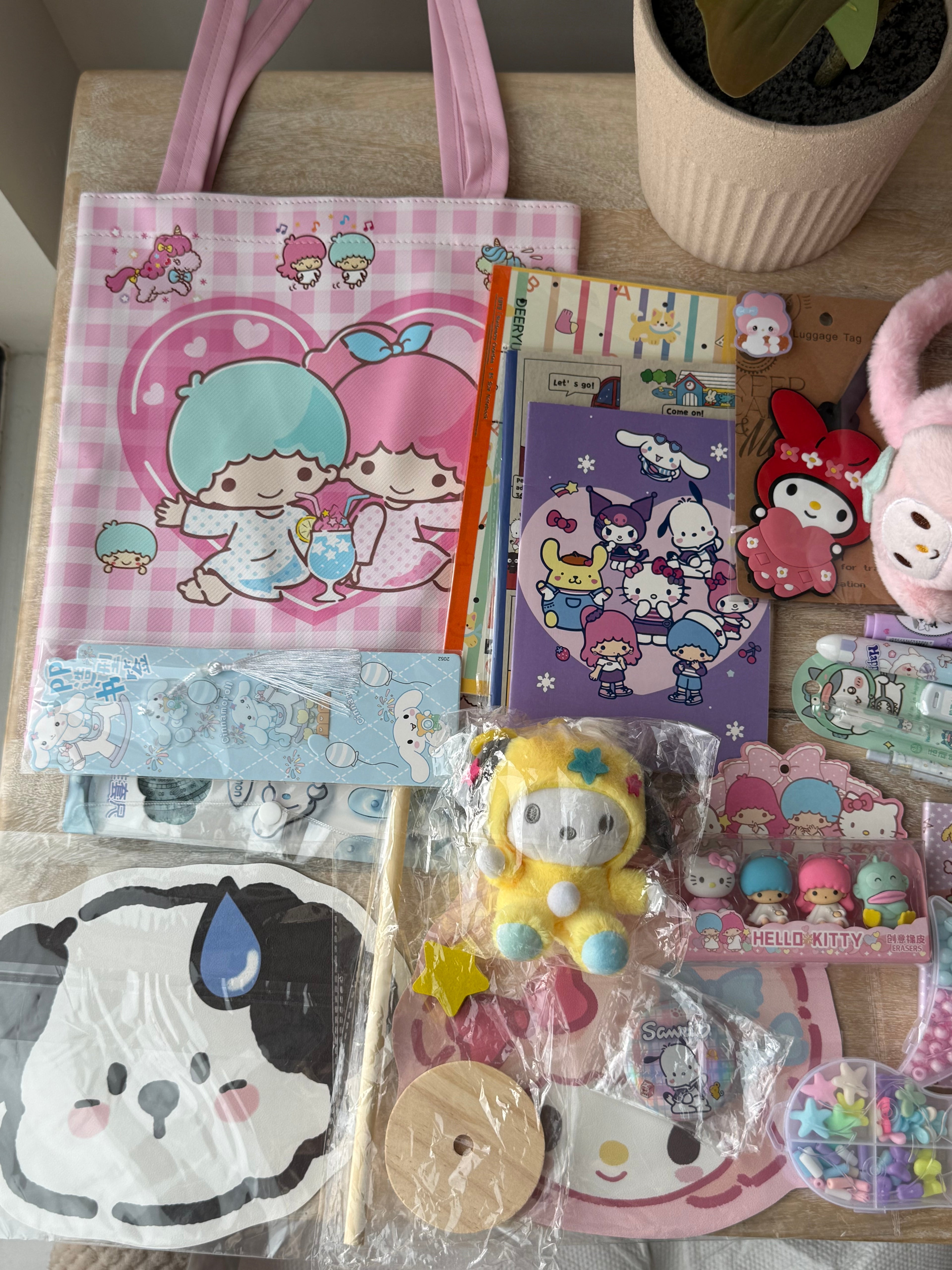 Mega Sanrio Lucky Scoops Box  ✧  LARGE - All Sanrio Characters + Rare Finds