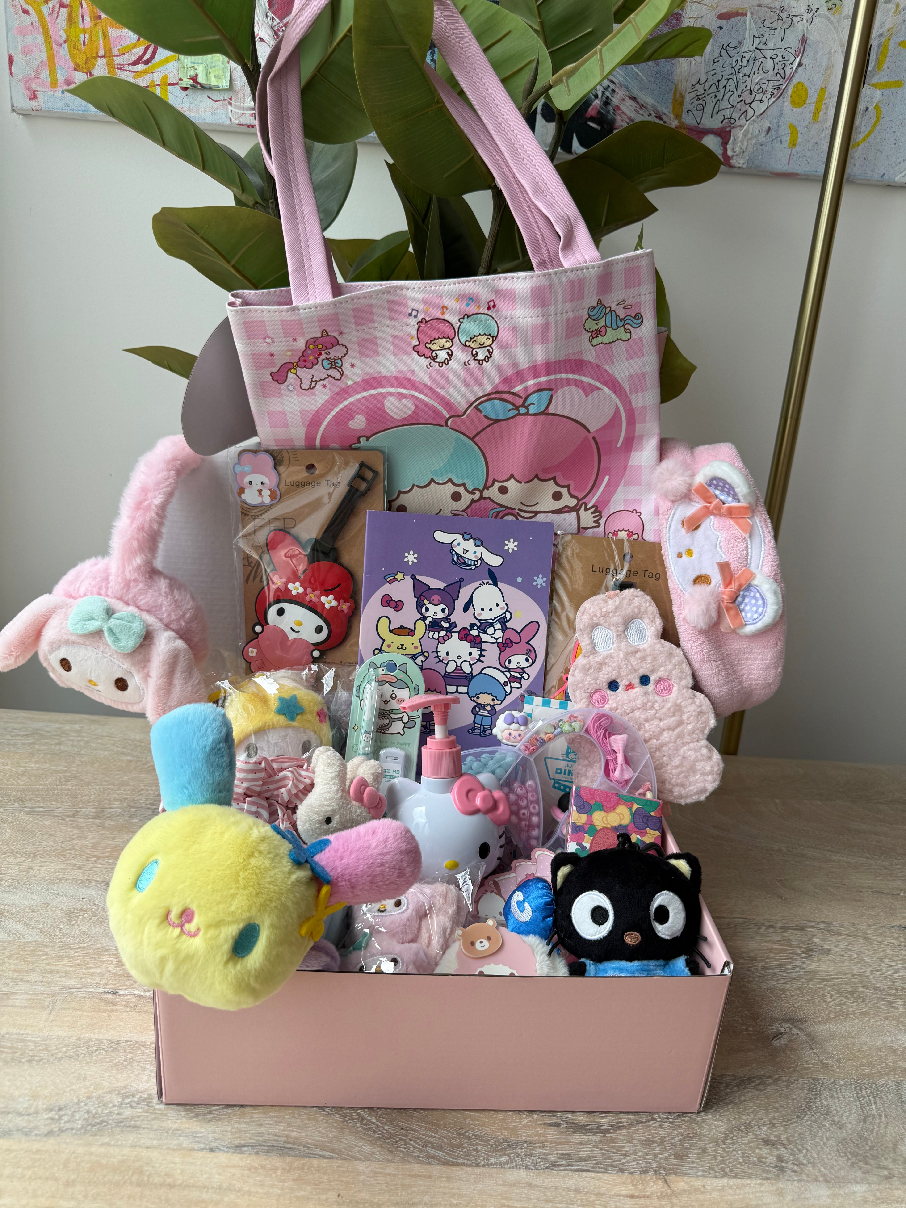 Mega Sanrio Lucky Scoops Box  ✧  LARGE - All Sanrio Characters + Rare Finds