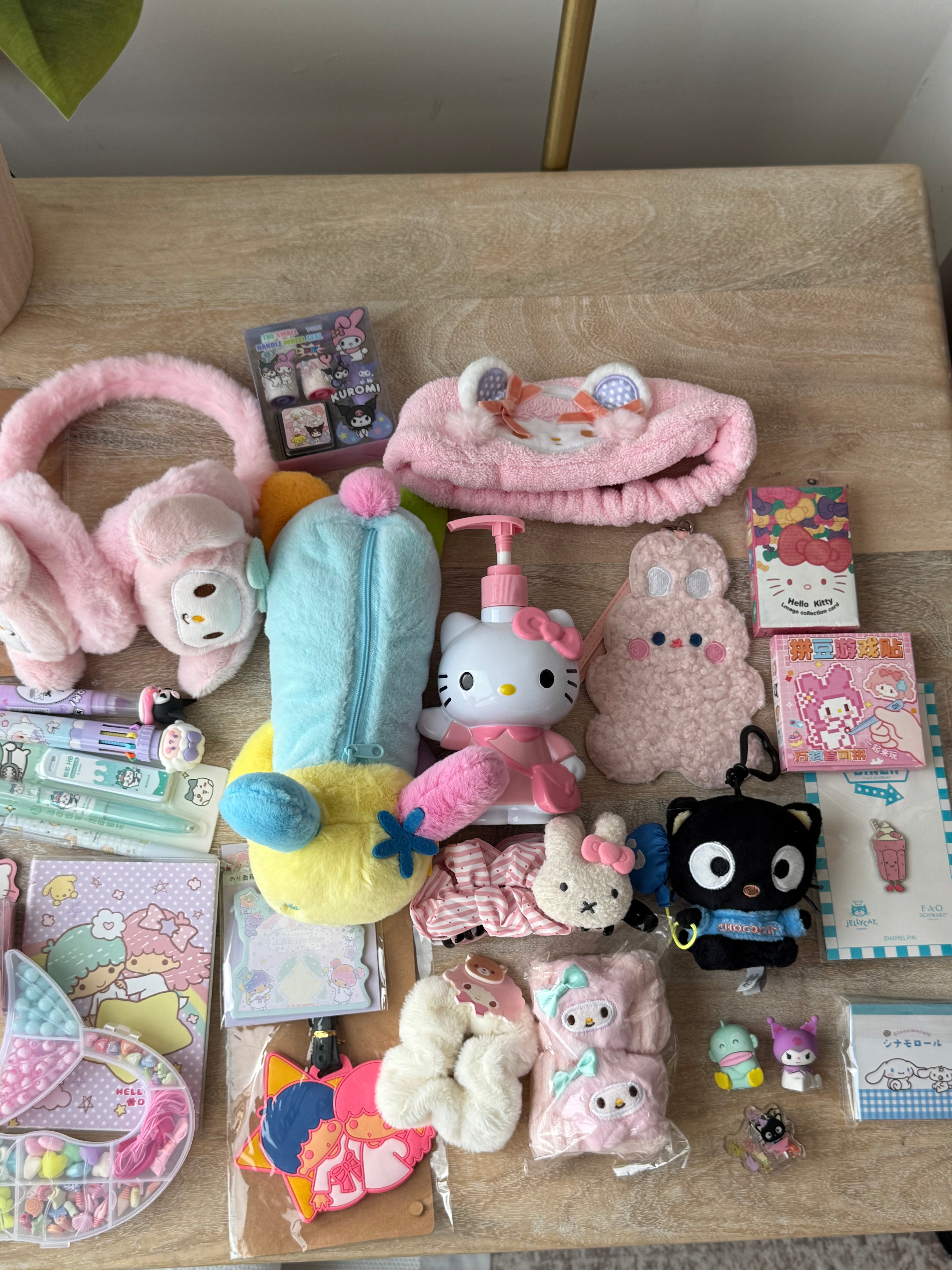 Mega Sanrio Lucky Scoops Box  ✧  LARGE - All Sanrio Characters + Rare Finds