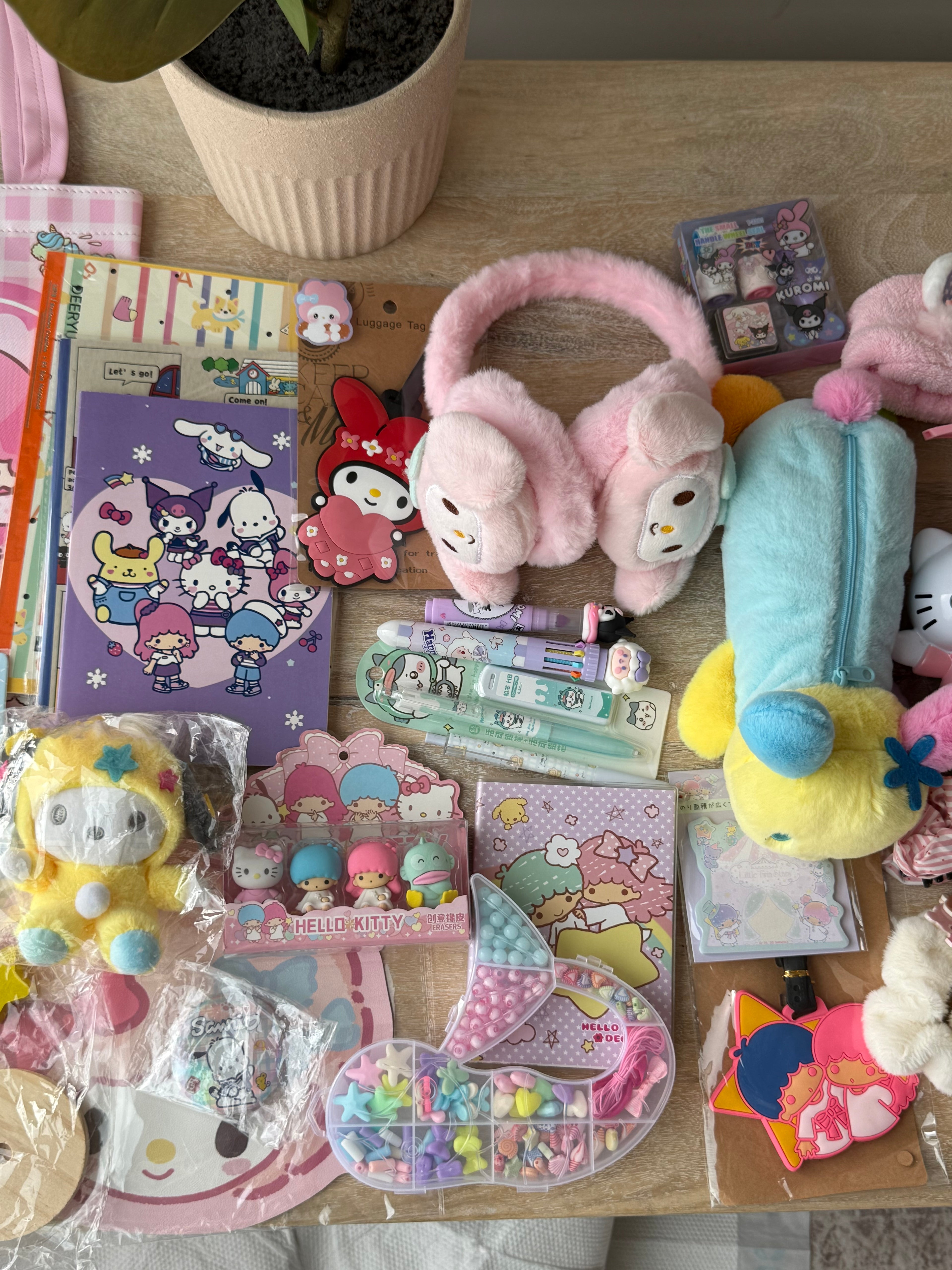 Mega Sanrio Lucky Scoops Box  ✧  LARGE - All Sanrio Characters + Rare Finds